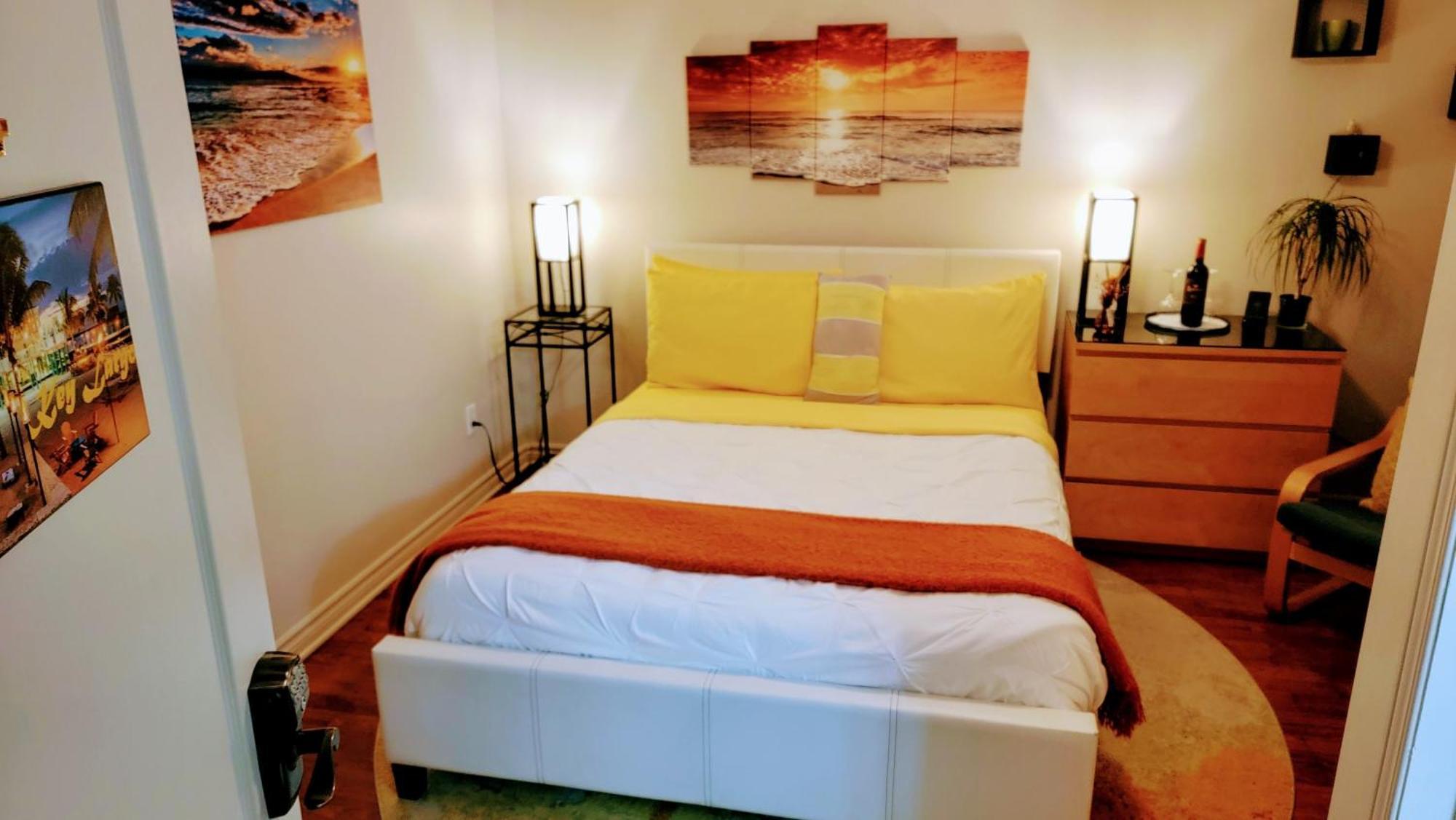 Kokomo Inn Bed And Breakfast Ottawa-Gatineau'S Only Tropical Riverfront B&B On The National Capital Cycling Pathway Route Verte #1 - For Adults Only - Chambre D'Hotes Tropical Aux Berges Des Outaouais Bnb #17542O Kamer foto